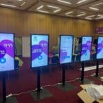 מסכי מגע לכנסים ותערוכות 1